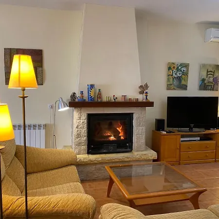 Casa Rural Con Chimenea, Barbacoa, Terraza Y Solarium Holiday home